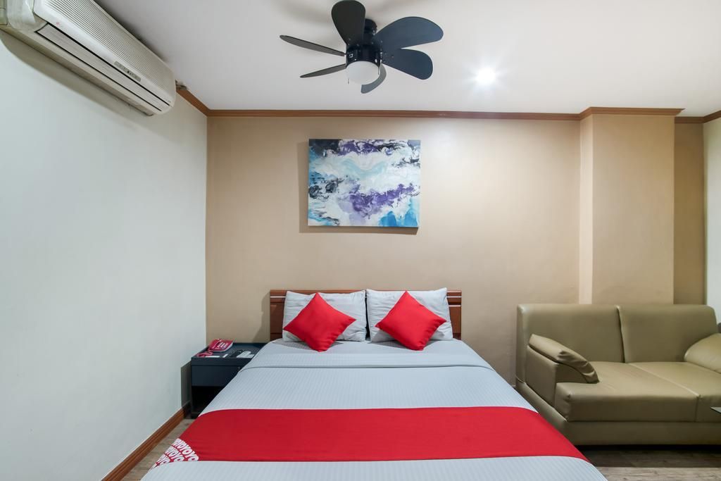 Standard Double Room - bed